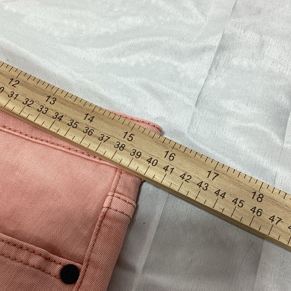 NWT SR vs Sandrine Rose the virgin label Women's Cropped Jeans in Soft Pink - Picture 11 of 15